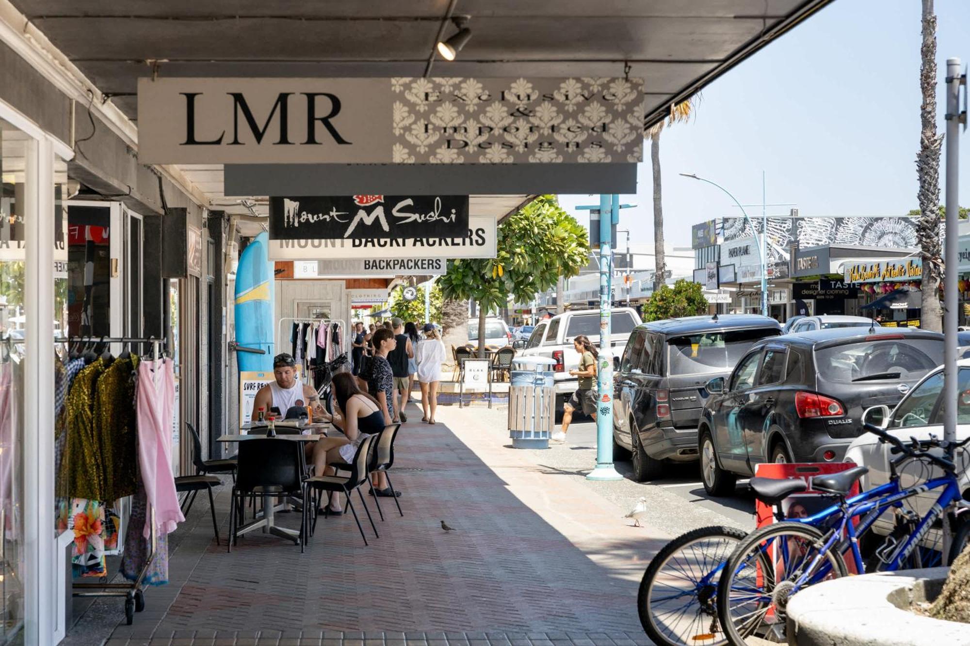 A Strand Of Paradise, Oceanside Views & Pool Mount Maunganui Exterior photo